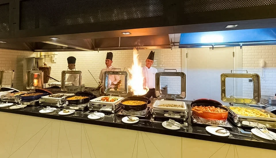 هتل ویند آف لارا آنتالیا